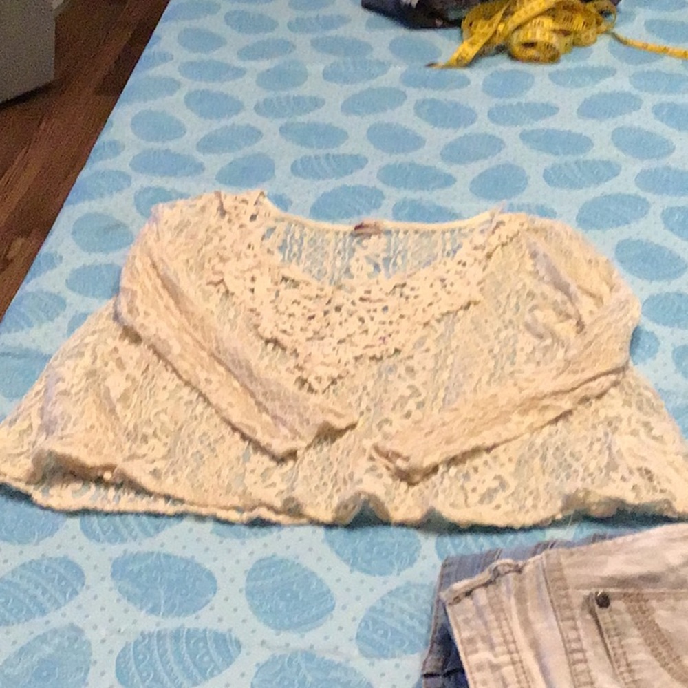 Top overlay. Coverup. Over camisole